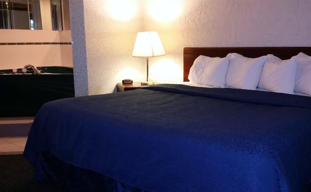 Newark Garden Finger Lakes Hotel الغرفة الصورة
