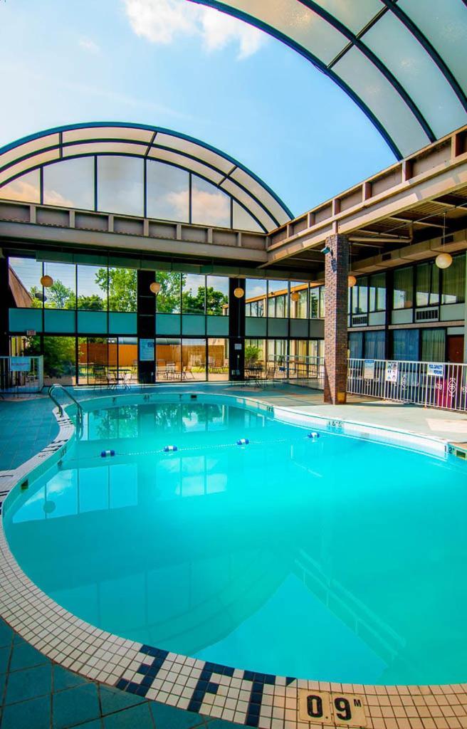 Newark Garden Finger Lakes Hotel المظهر الخارجي الصورة